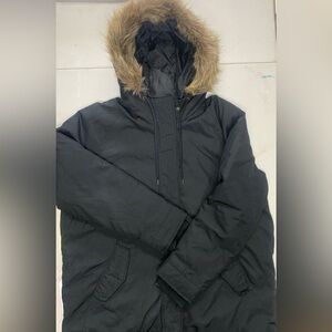 Women’s winter coat with fur hood size XL.